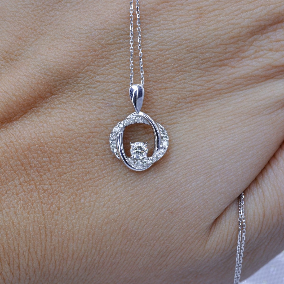 Classy 0.20CT Round Cut Diamond Pendant in 18kt White Gold - Primestyle.com