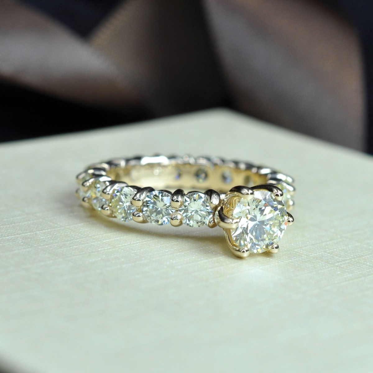 Classy 3.40 CT Round Cut Diamond Engagement Ring in 14KT Yellow Gold