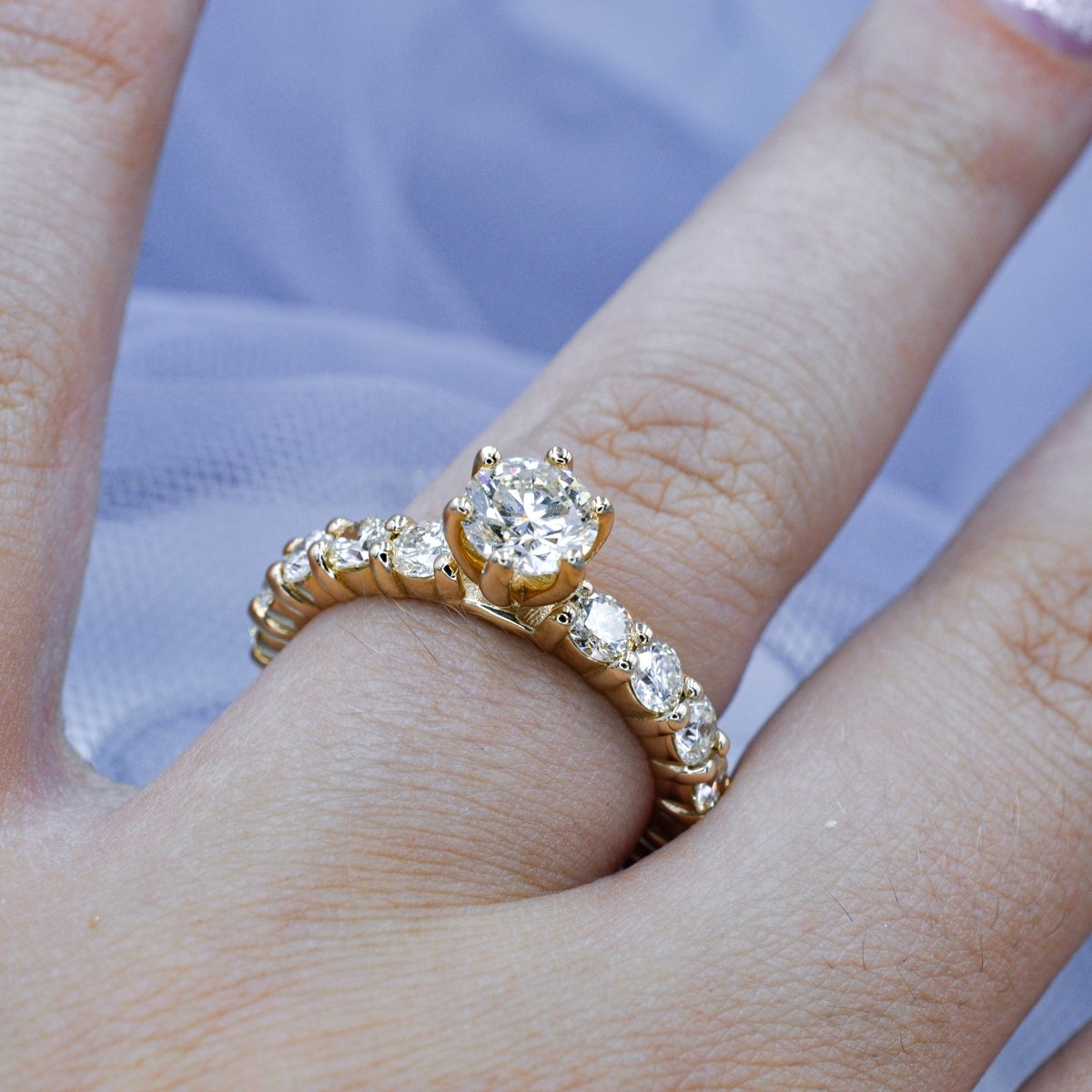Classy 3.40 CT Round Cut Diamond Engagement Ring in 14KT Yellow Gold - Primestyle.com