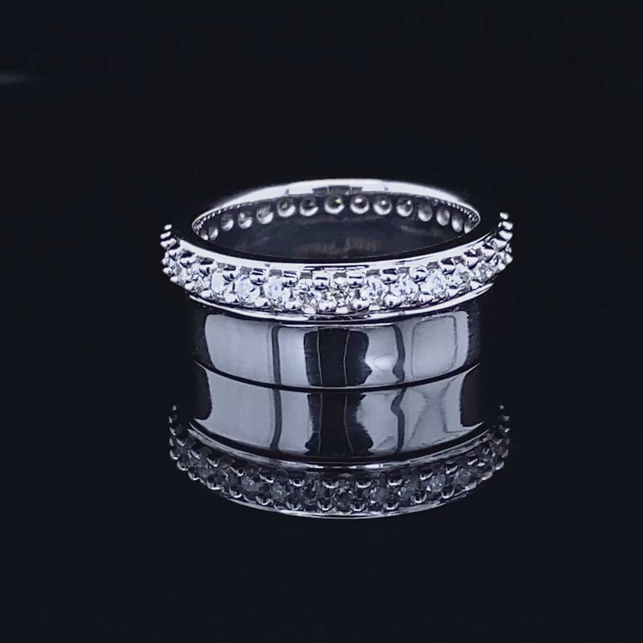 Exclusive 0.75 CT Round Cut Diamond Wedding Ring in Platinum