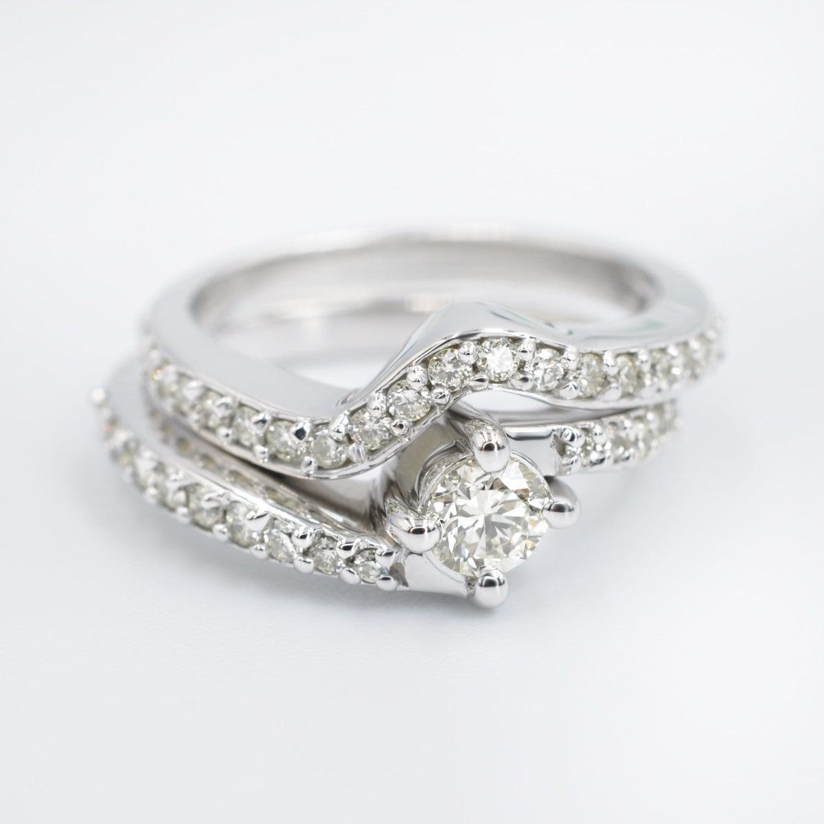 Delightful 1.05 CT Round Cut Diamond Bridal Set in 14KT White Gold - Primestyle.com