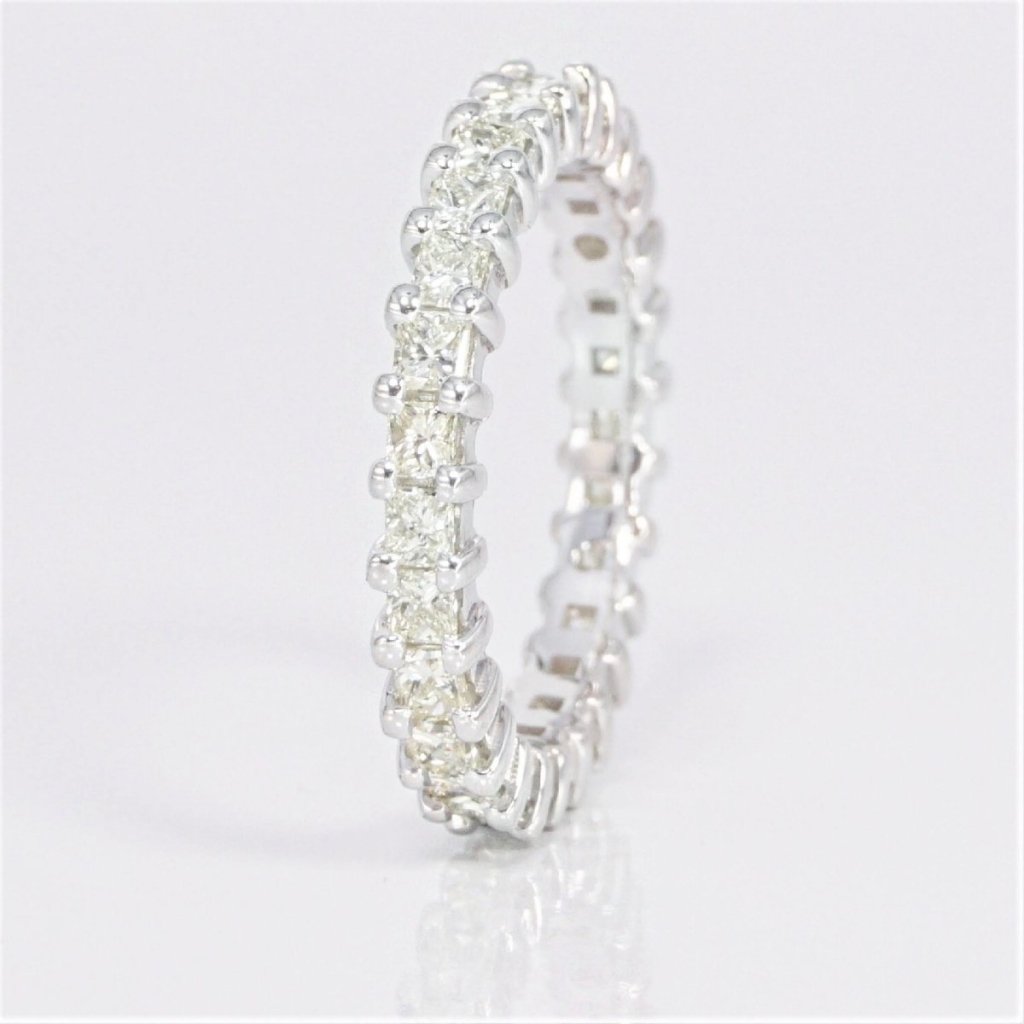 Ecstatic 1.90 CT Princess Cut Diamond Eternity Rings in Platinum - Primestyle.com