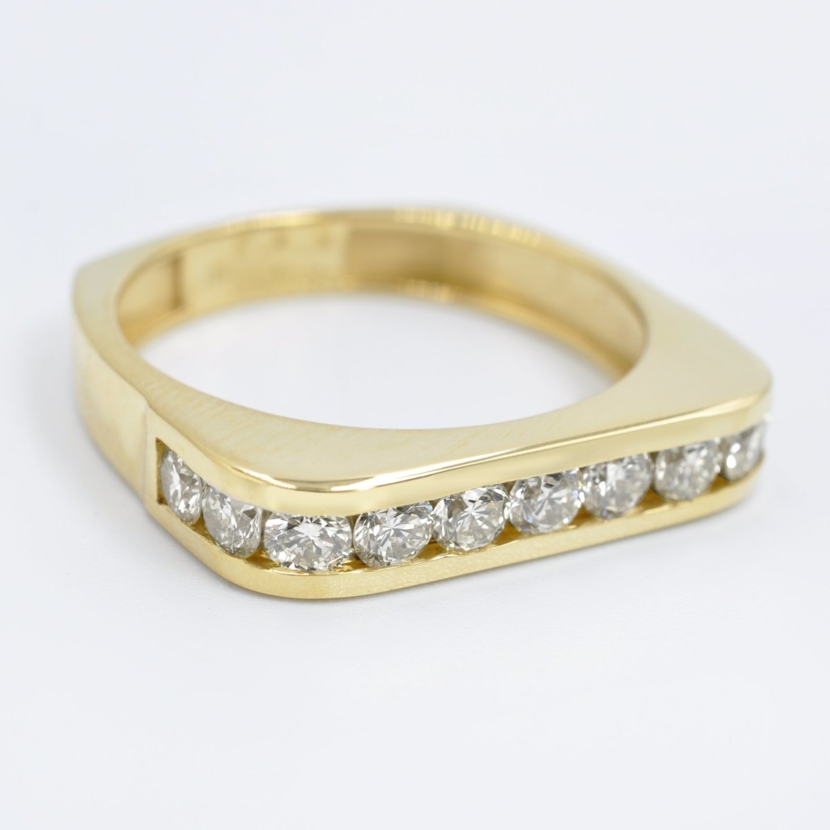Elegant 1.50 CT Round Cut Diamond Mens Wedding Band in 18KT Yellow Gold - Primestyle.com