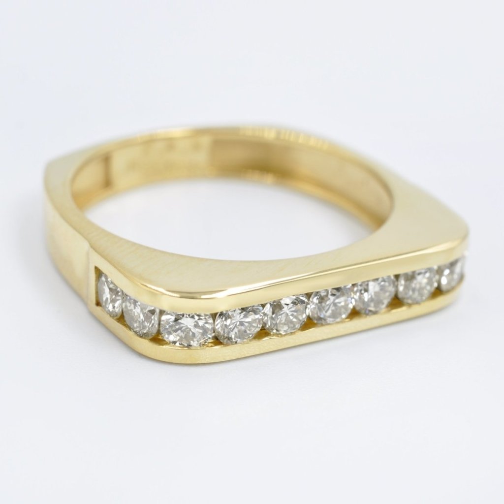 Elegant 1.50 CT Round Cut Diamond Mens Wedding Band in 18KT Yellow Gold