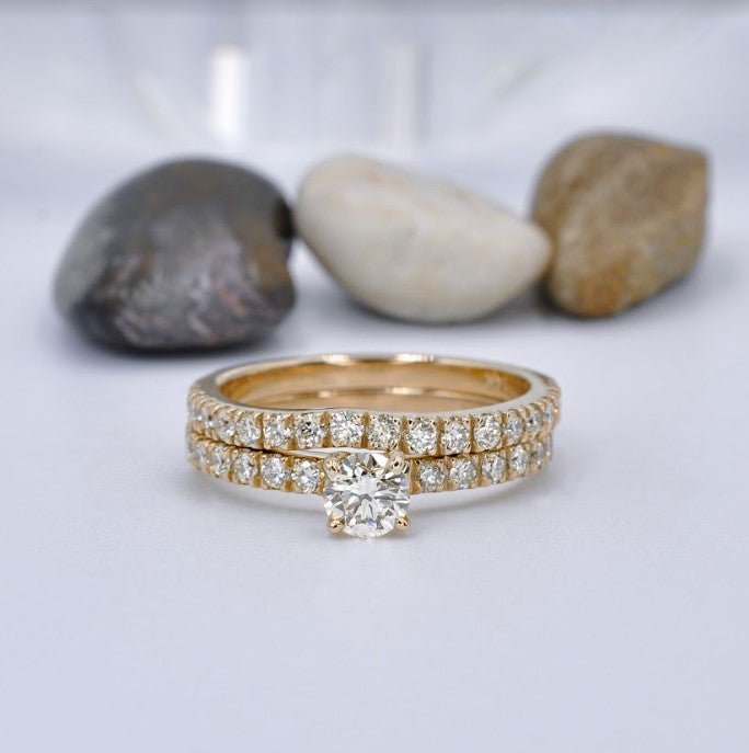 Exquisite 1.20CT Round Cut Diamond Bridal Set in 14KT Yellow Gold - Primestyle.com