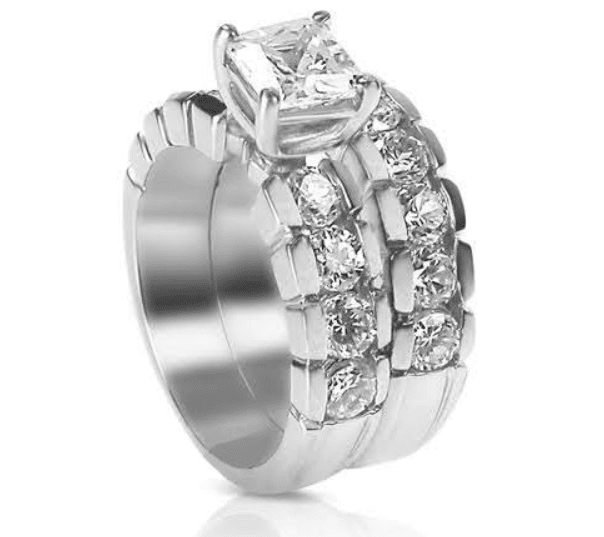 Glistening 3.05 CT Round Cut Diamond Bridal Set in 18 KT White Gold - Primestyle.com