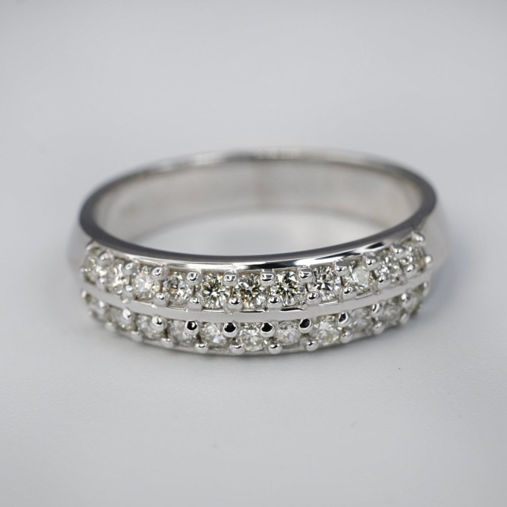 Gorgeous 0.45 CT Round Cut Diamond Wedding Band in 14KT White Gold