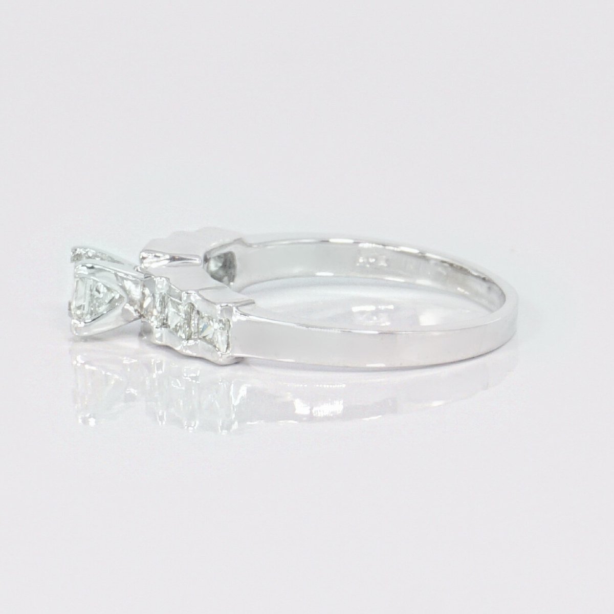 Incredible 1.15 CT Princess Cut Diamond Engagement Ring in 14 KT White Gold