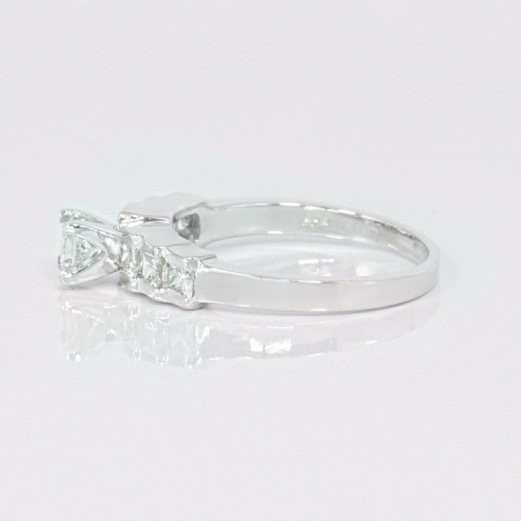 Incredible 1.15 CT Princess Cut Diamond Engagement Ring in 14 KT White Gold - Primestyle.com