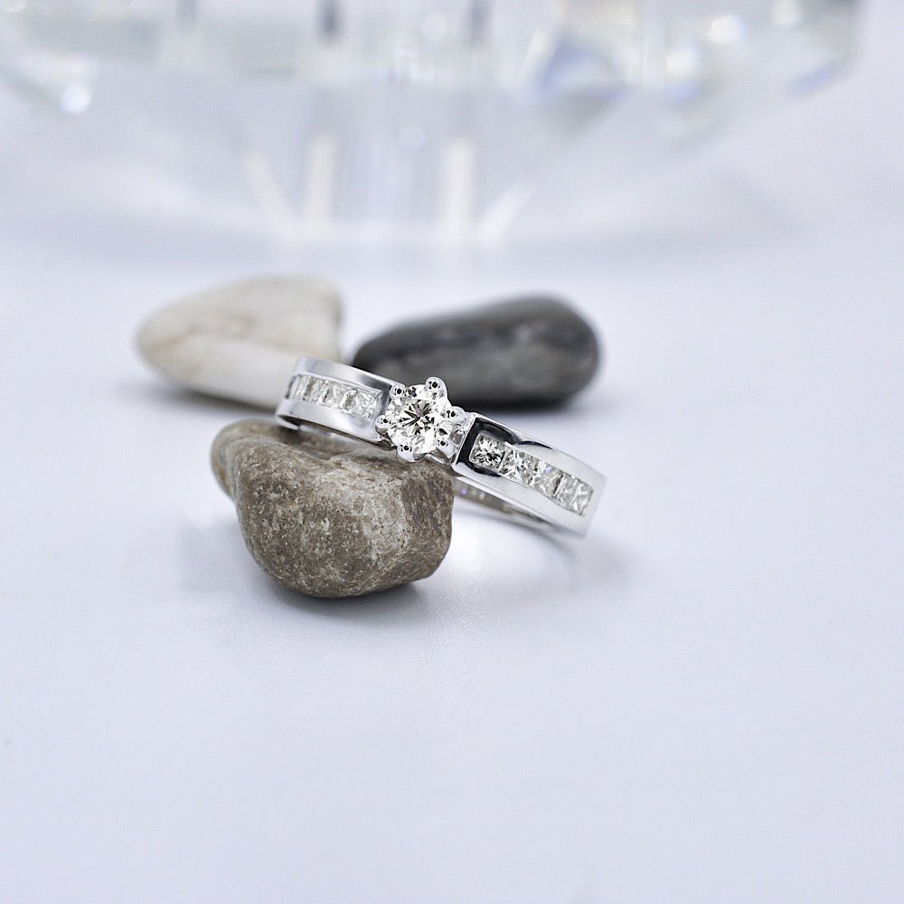 Inexpensive 1.25CT Round Cut Diamond Engagement Ring in 14KT White Gold - Primestyle.com
