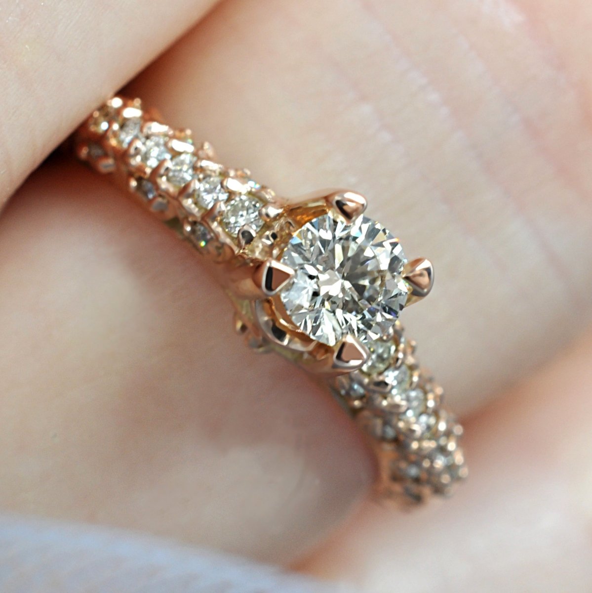 Limited 0.60 CT Round Cut Diamond Engagement Ring in 14K Rose Gold - Primestyle.com