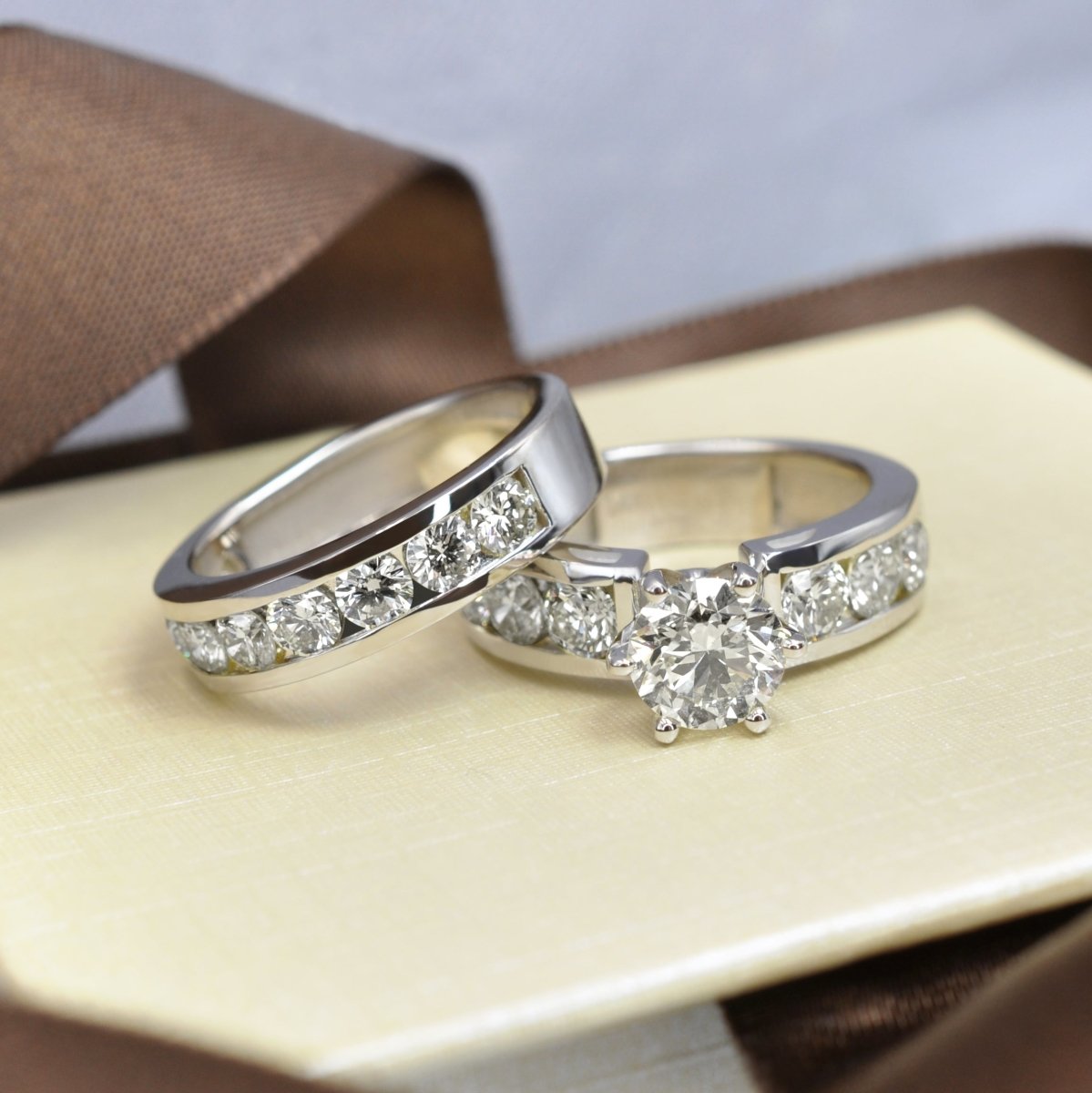 Modern 4.10 CT Round Cut Diamond Bridal Set in 14 KT White Gold - Primestyle.com