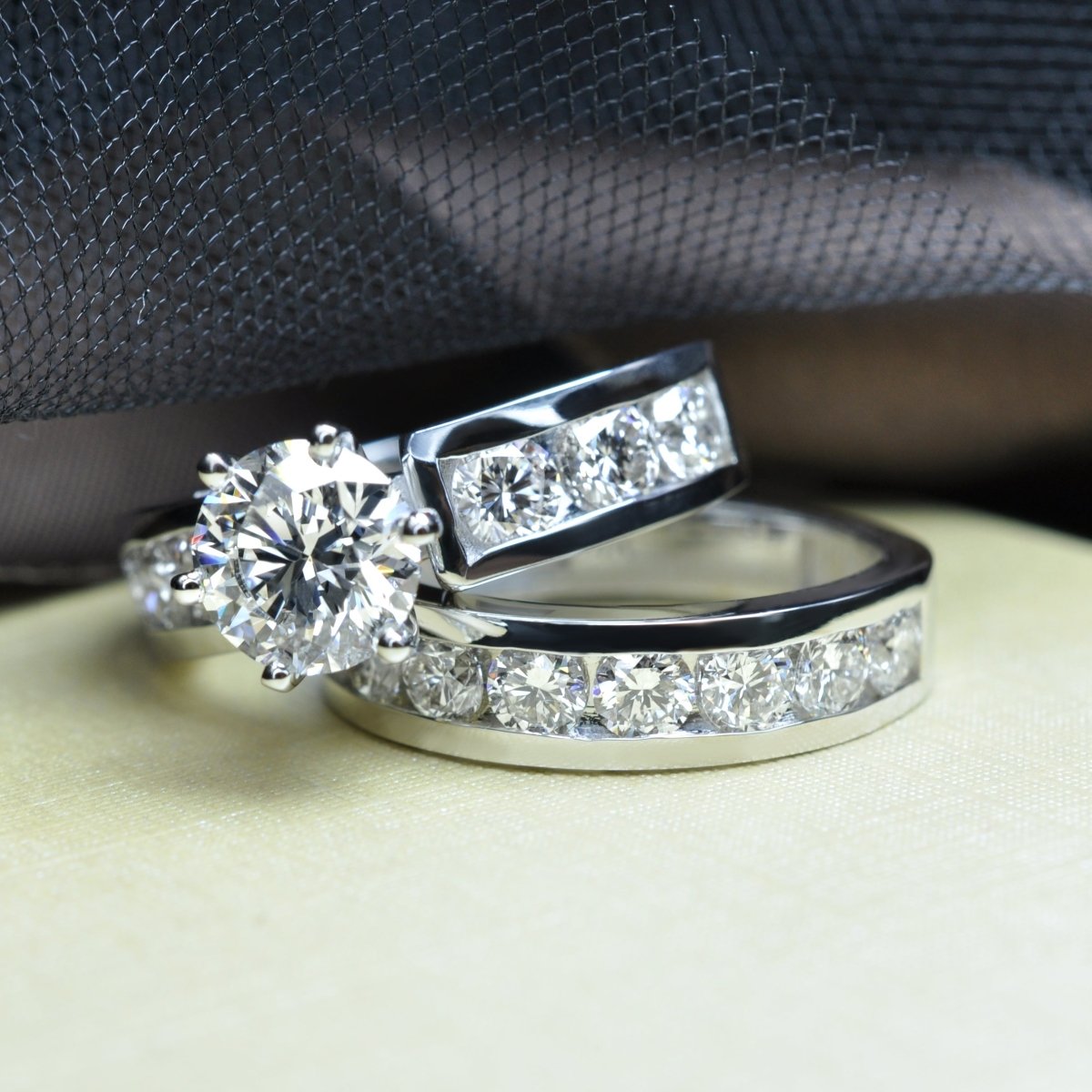 Modern 4.10 CT Round Cut Diamond Bridal Set in 14 KT White Gold - Primestyle.com