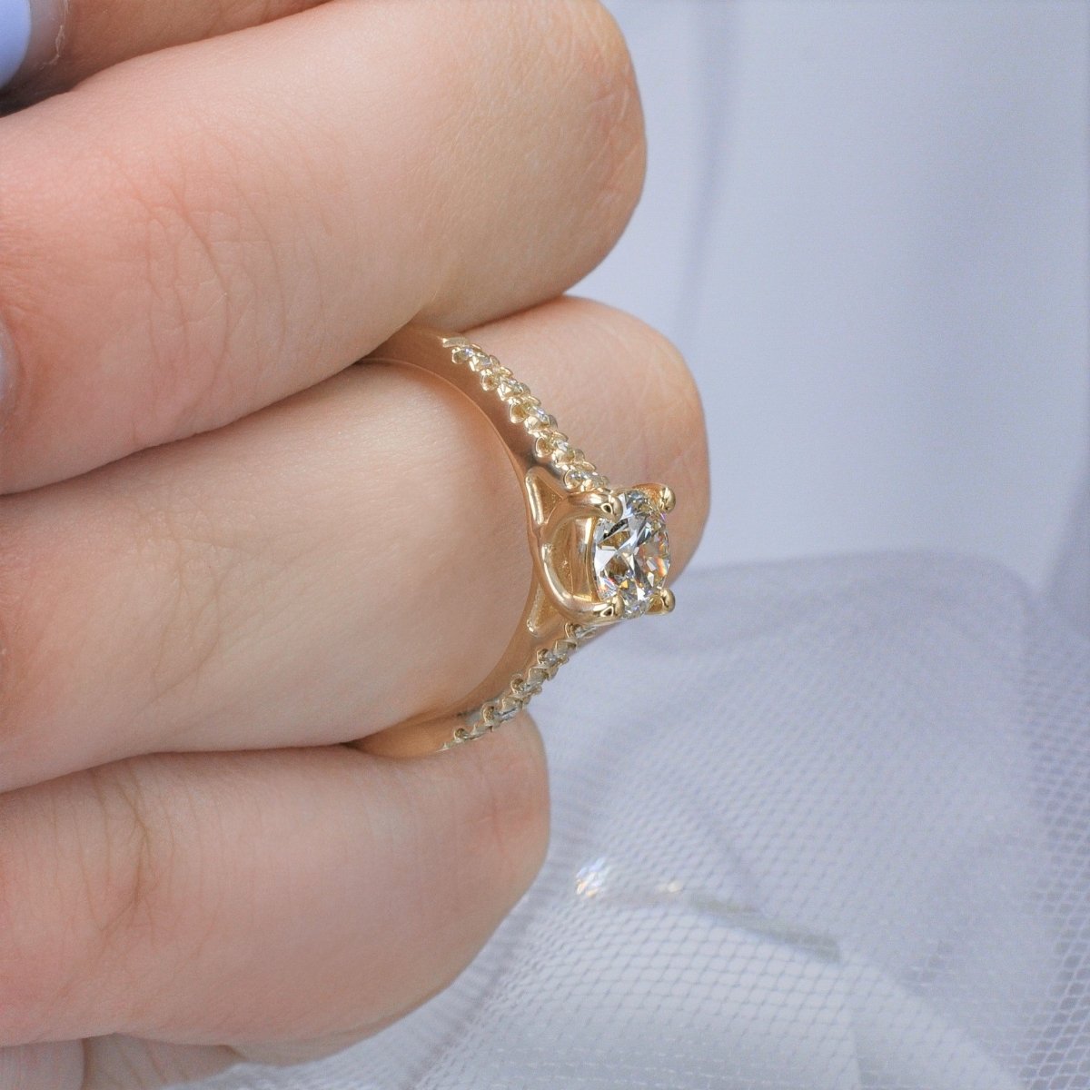 Prestige 1.05CT Round Cut Diamond Engagement Ring in 14KT Yellow Gold - Primestyle.com