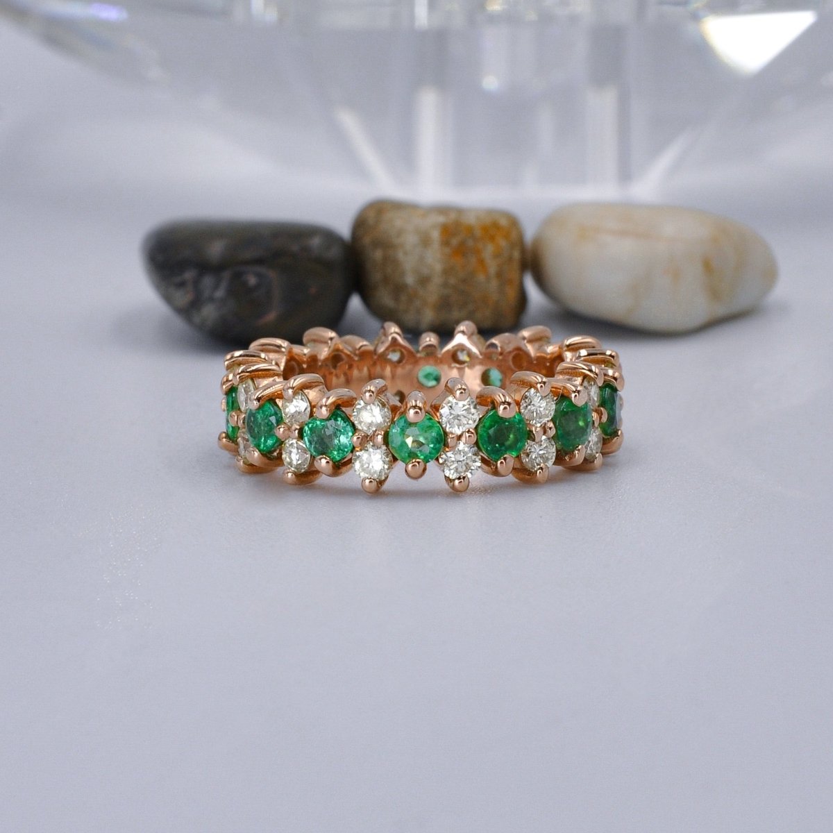 Prestige 4.00 CT Round Cut Diamond and Green Emerald Eternity Ring in 14KT Rose Gold - Primestyle.com
