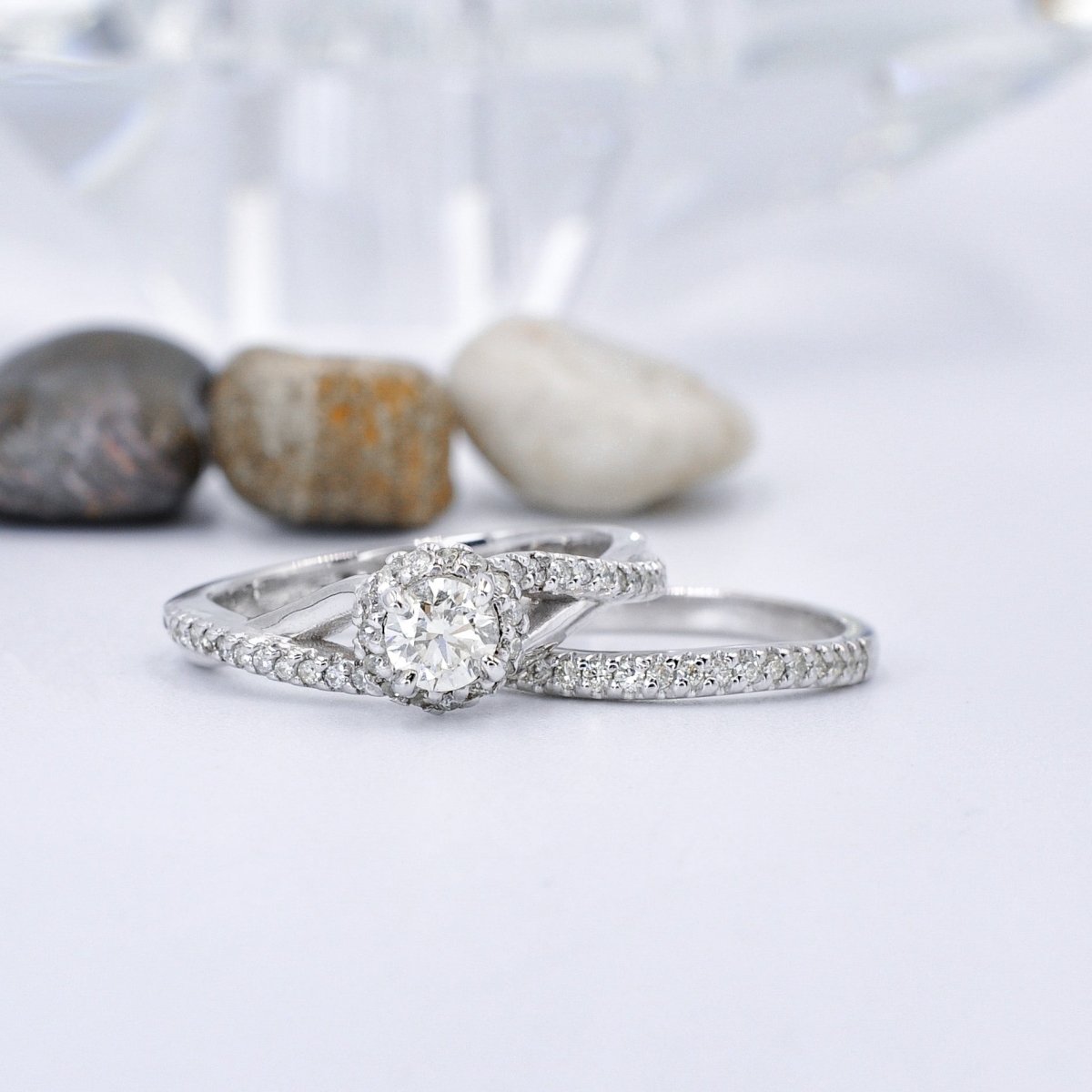 Radiant 0.85CT Round Cut Diamond Bridal Set in Platinum