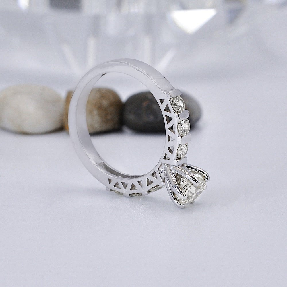 Radiant 1.40 CT Round Cut Diamond Engagement Rings in 14KT White Gold - Primestyle.com