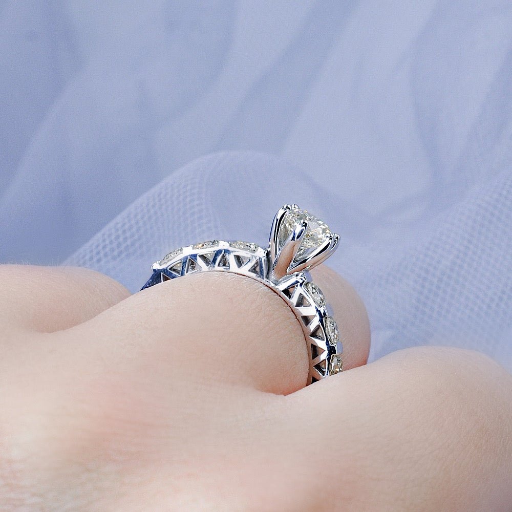 Radiant 1.40 CT Round Cut Diamond Engagement Rings in 14KT White Gold - Primestyle.com