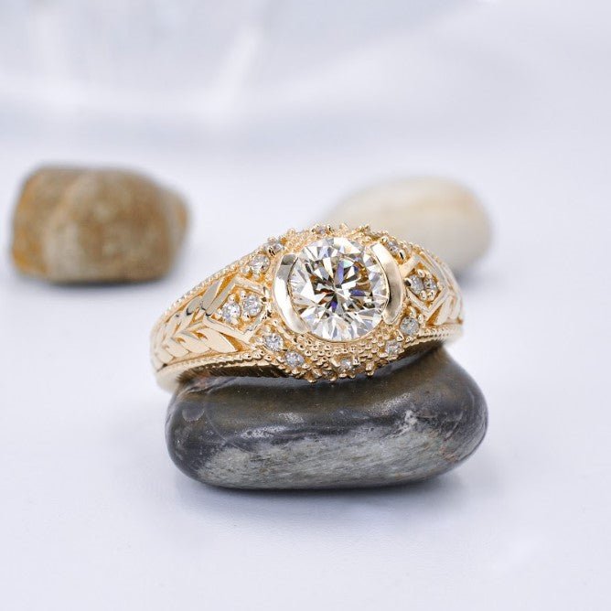 Selected 1.25 CT Round Cut Diamond Engagement Ring in 14 KT Yellow Gold - Primestyle.com