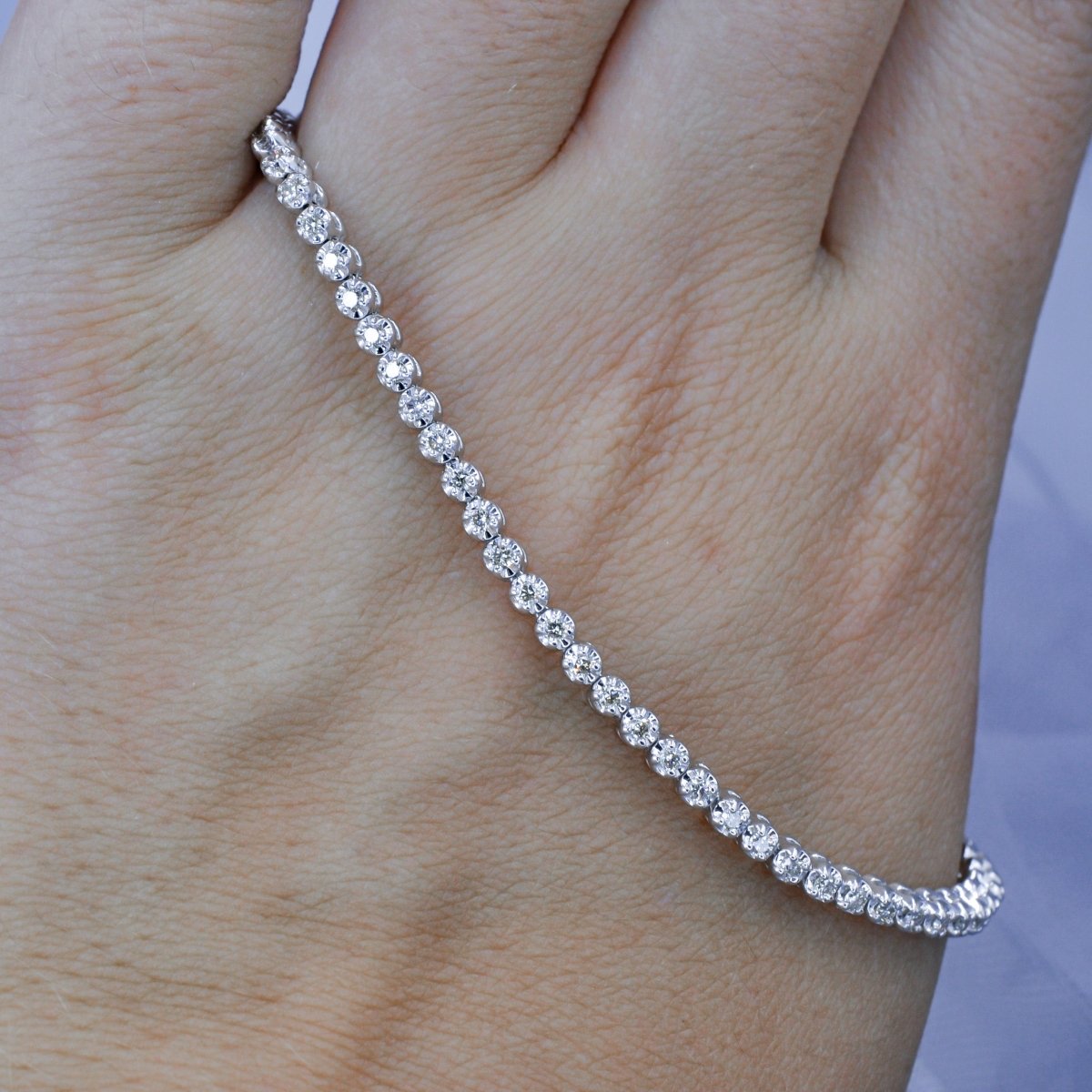 Sophisticated 1.00 CT Round Cut Diamond Tennis Bracelet in 14KT White Gold - Primestyle.com