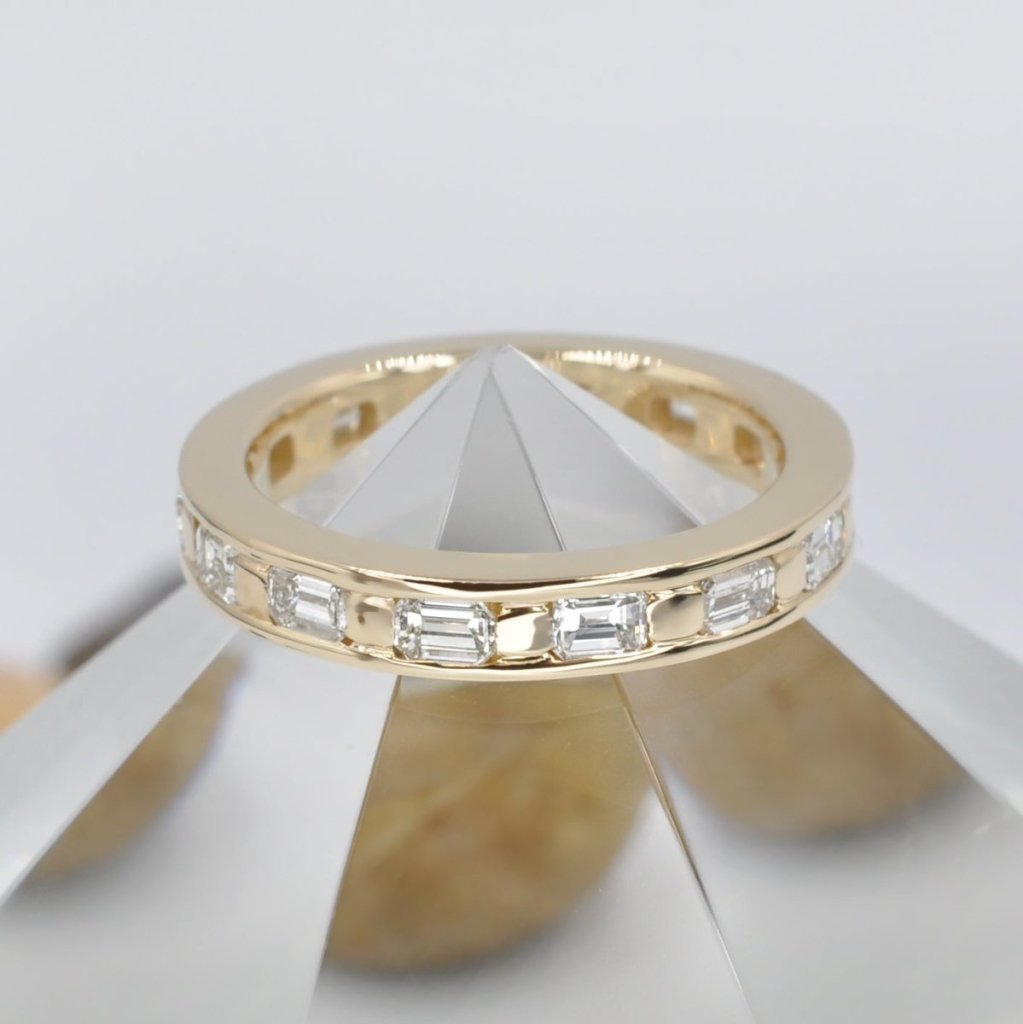 Stunning 2.50 CT Emerald Cut Diamond Eternity Ring in 14KT Yellow Gold - Primestyle.com
