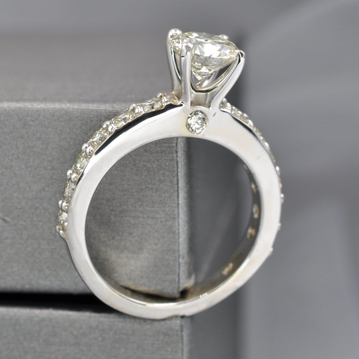 VIP 2.80 CT Round Cut Diamond Bridal Set 14 KT White Gold - Primestyle.com