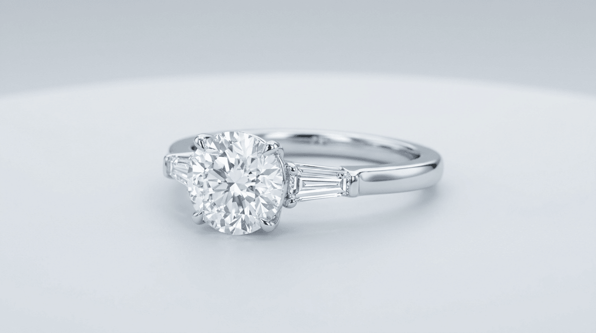Side-Stone Rings – Arrangements, Shapes, and Styles - Primestyle.com