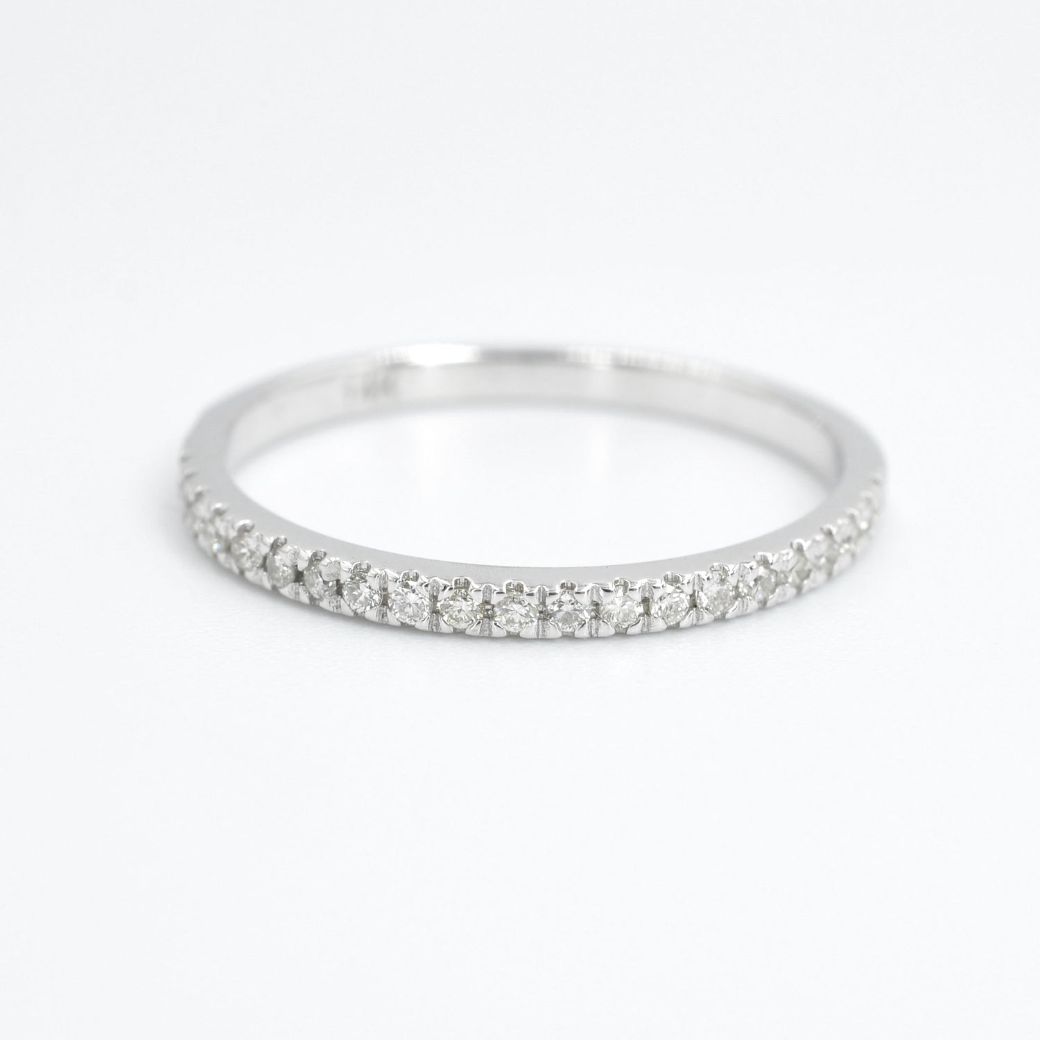 Luxurious 0.25 CT Round Cut Diamonds - Wedding Band in 14KT White Gold