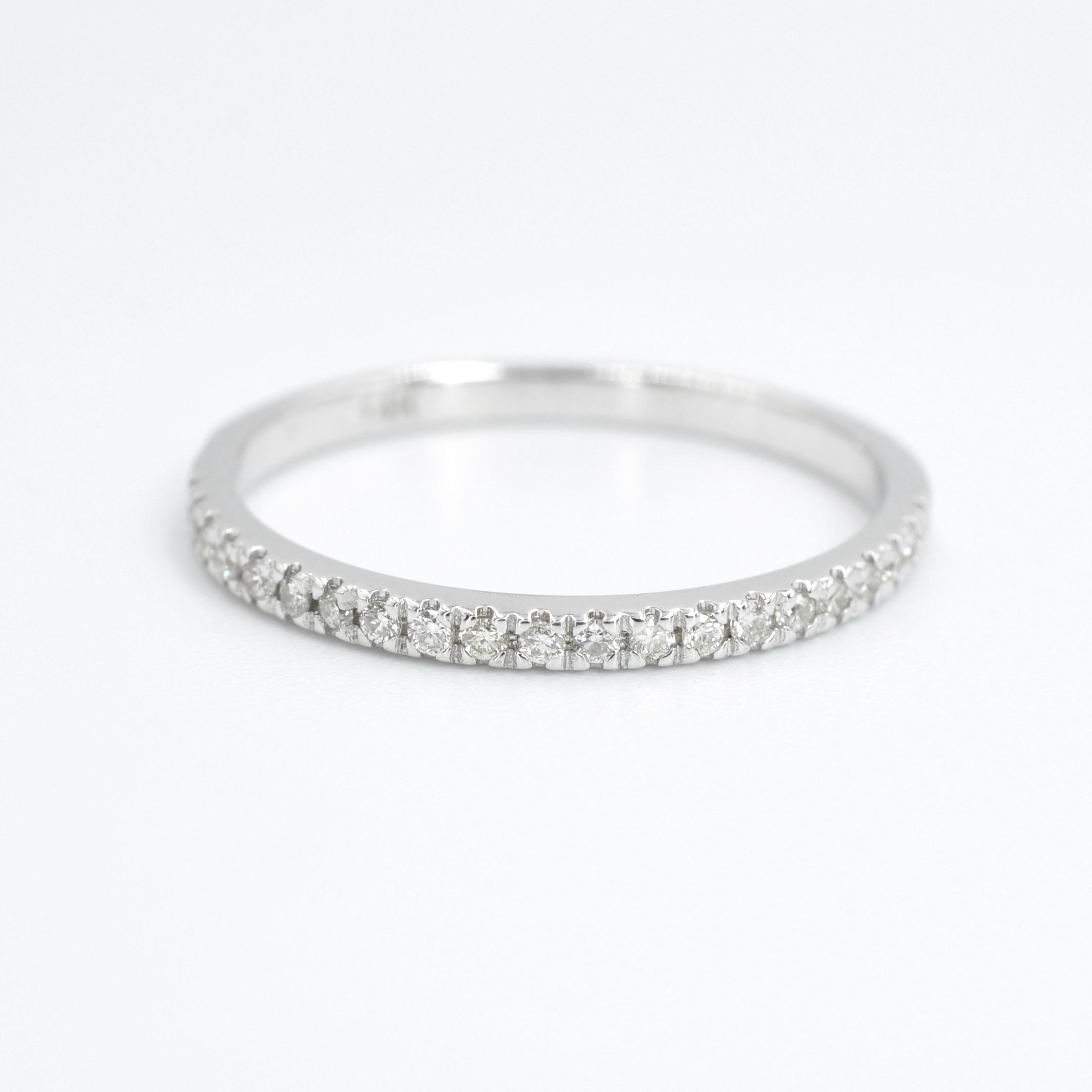 Luxurious 0.25 CT Round Cut Diamonds - Wedding Band in 14KT White Gold