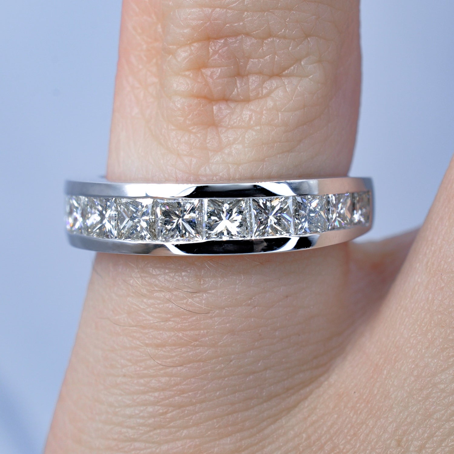 Exceptional 1.65 CT Princess Cut Diamonds - Wedding Band in Platinum