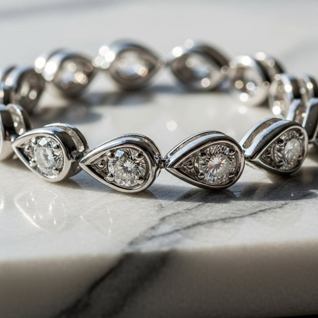 Lunaria Teardrop Diamond Bracelet