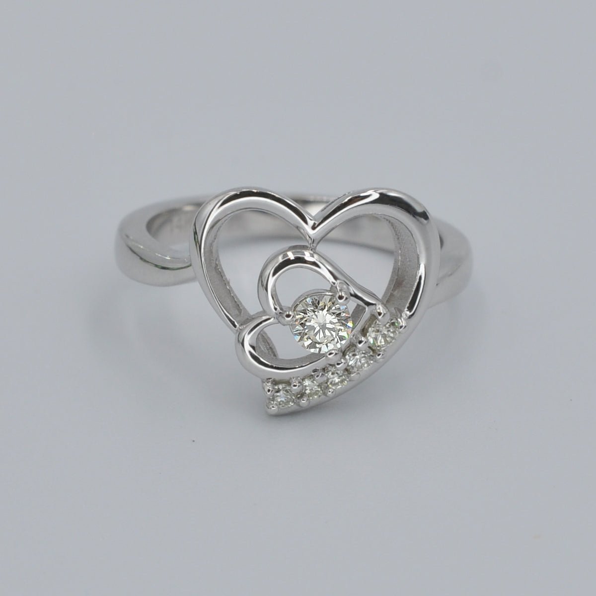 0.25 CT Round Cut Diamonds - Fashion Ring - Primestyle.com