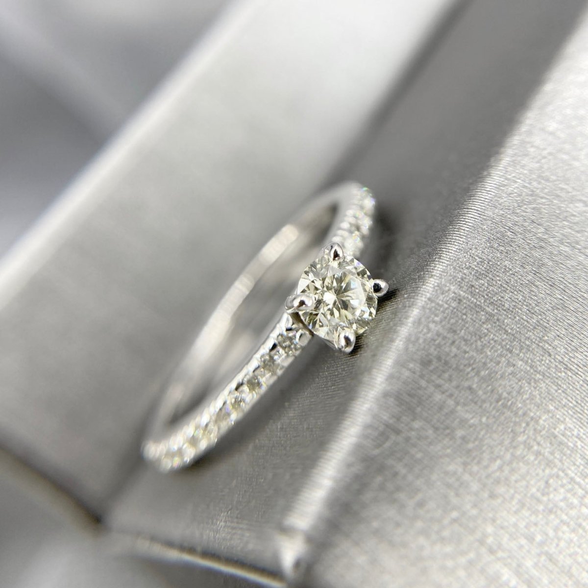 0.55-1.70 CT Round Cut Diamonds - Engagement Ring - Primestyle.com