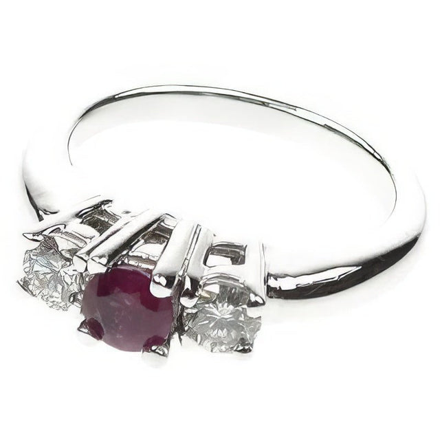 0.90 CT Round Cut Natural Diamonds - Three Stone Rings