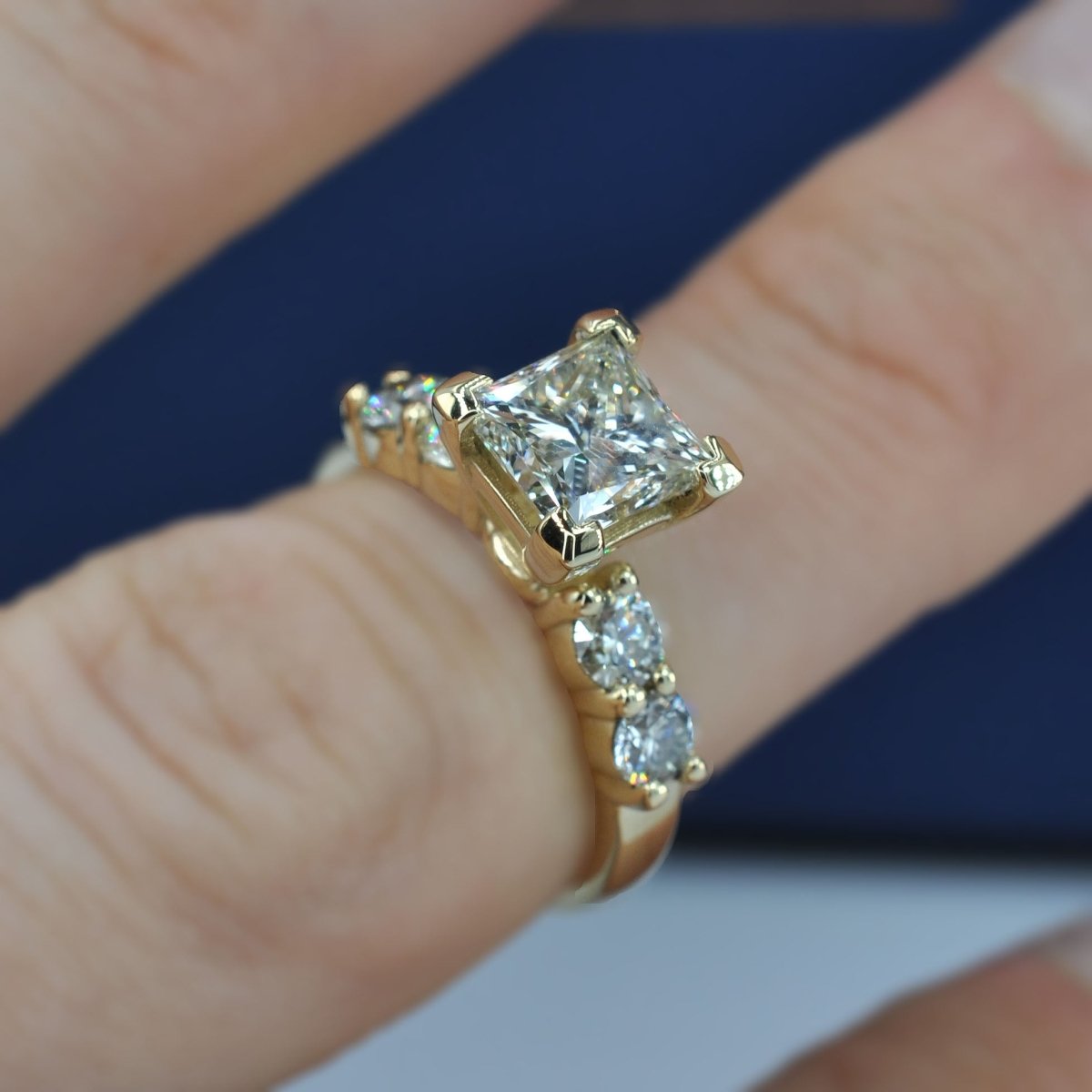 0.95-2.10 CT Round &amp; Princess Cut Diamonds - Engagement Ring - Primestyle.com
