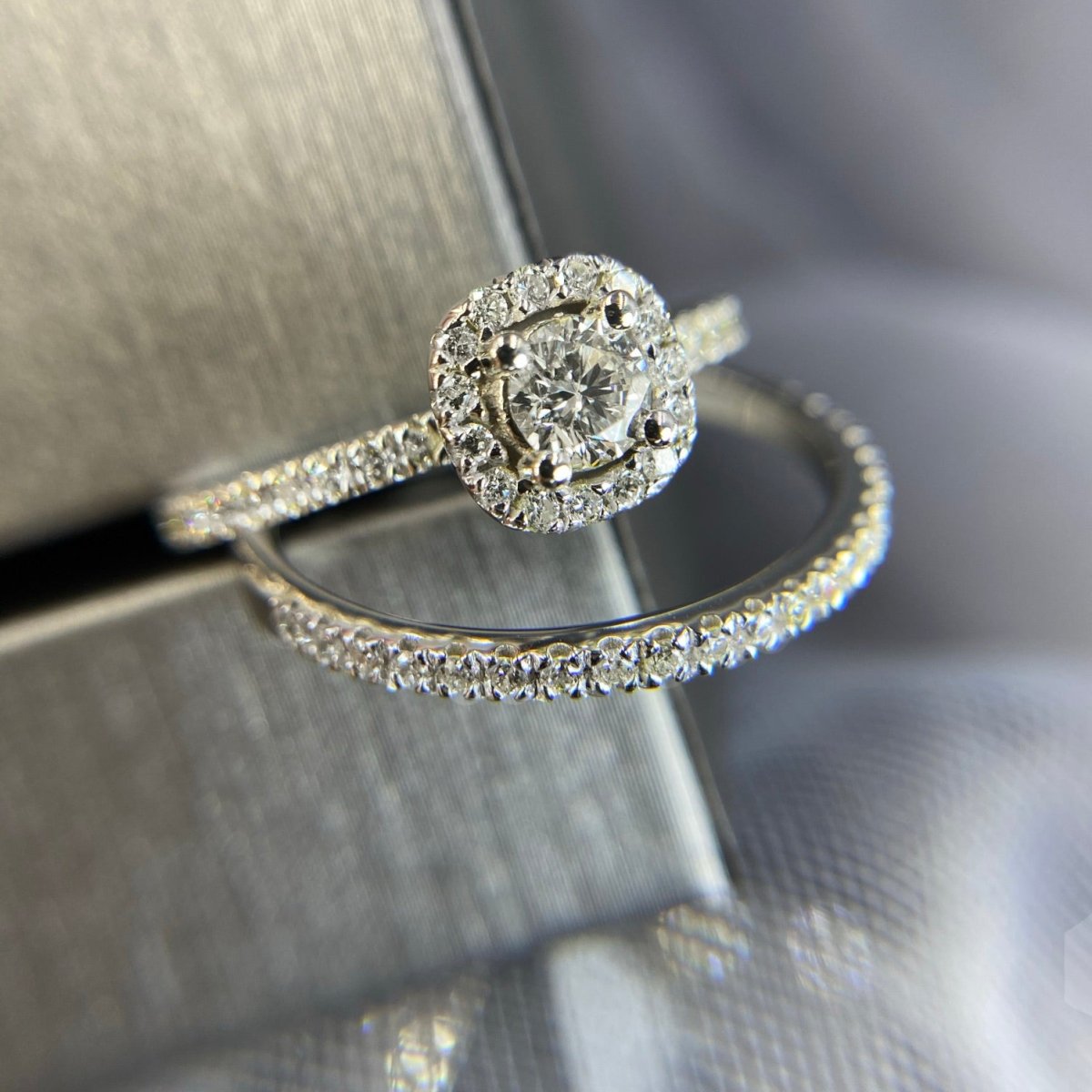 Authentic 1.00CT Round Cut Diamond Bridal Set in Platinum - Primestyle.com