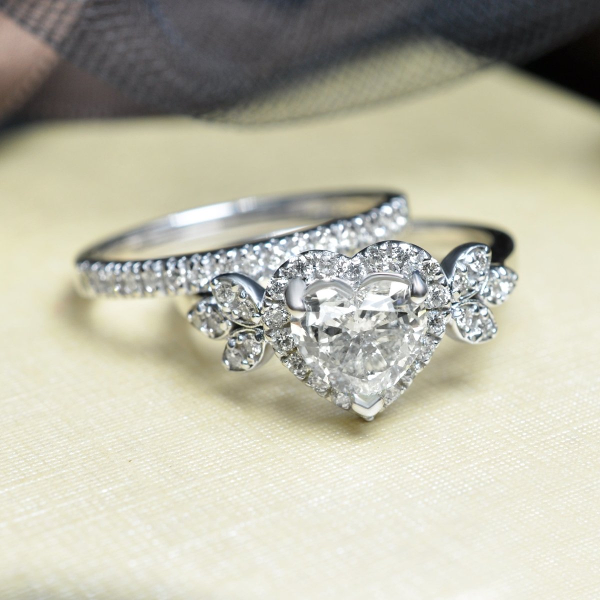 Breathtaking 1.50 CT Heart and Round Cut Diamond Bridal Set in 14KT White Gold - Primestyle.com