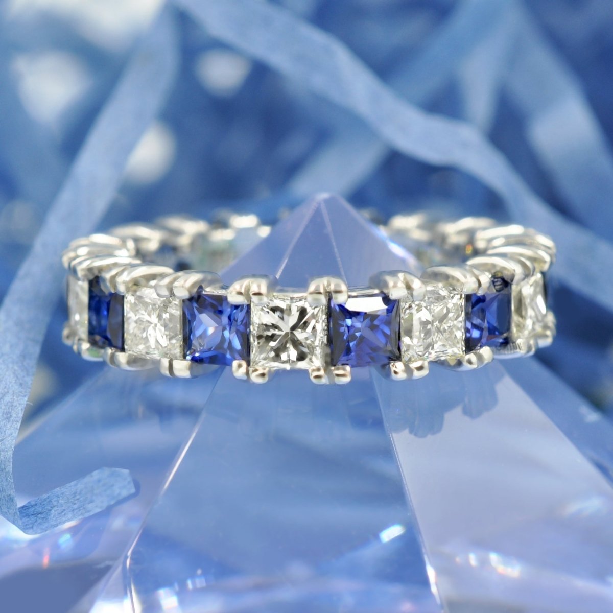 Brilliant 4.70CT Princess cut Diamonds and Blue Sapphires Eternity Ring in Platinum - Primestyle.com