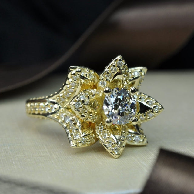Certified 2.22 CT Round Cut Diamond Engagement Ring in 14 KT Yellow Gold