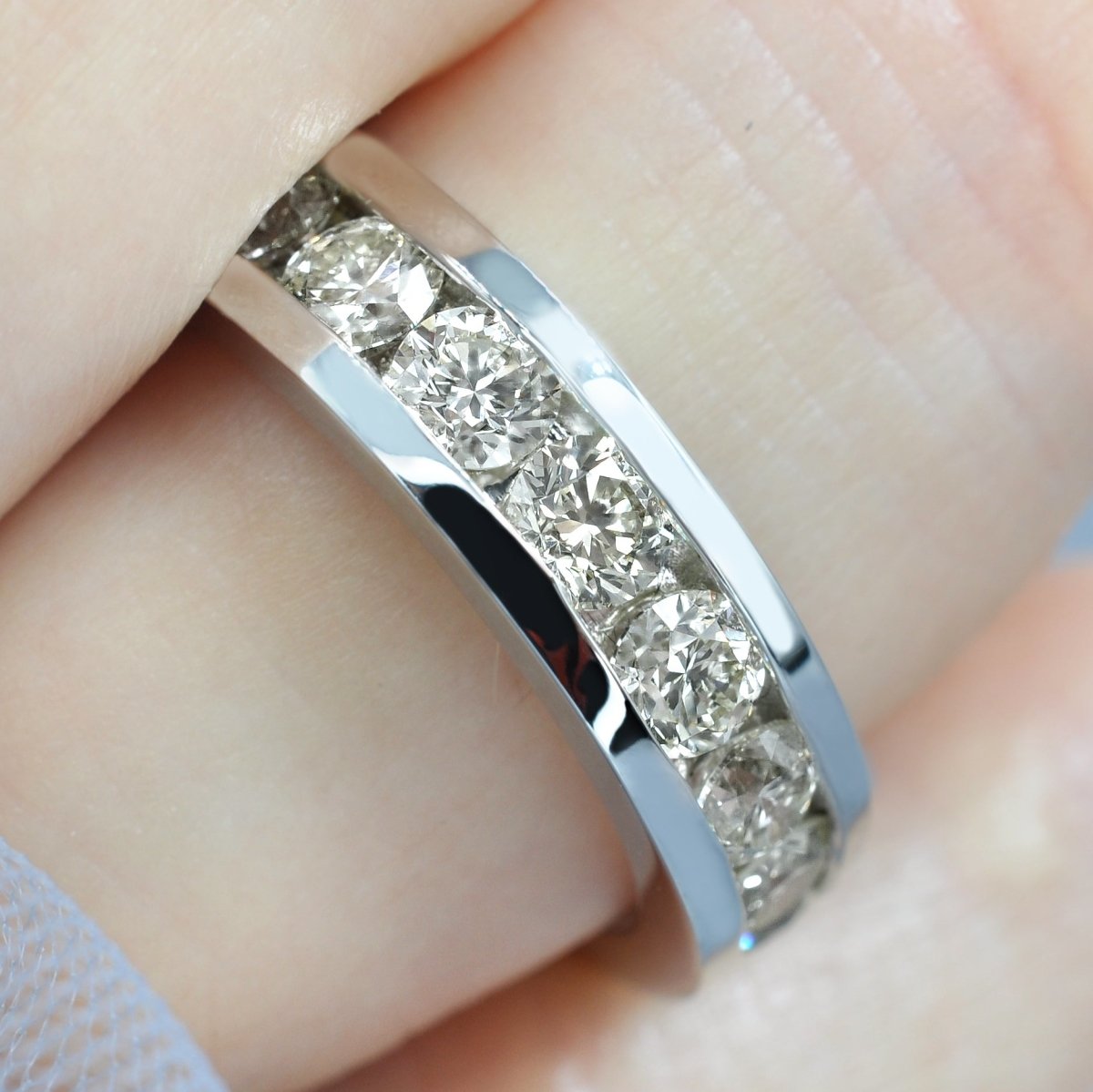 Certified 4.00 CT Round Cut Diamond Eternity Ring in 18KT White Gold - Primestyle.com
