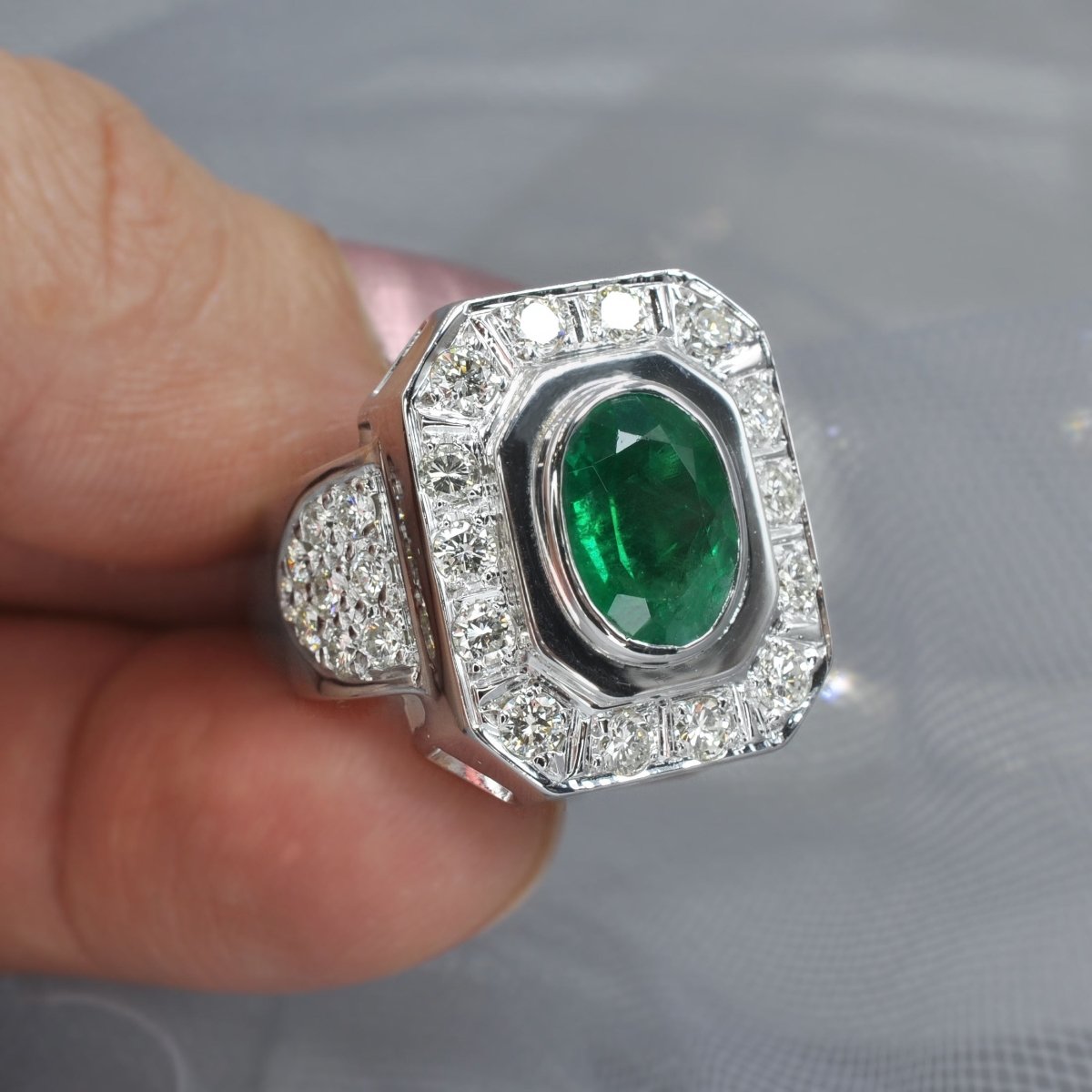 Certified 6.50CT Round and Oval Cut Diamond and Green Emerald Mens Ring in 14KT White Gold - Primestyle.com