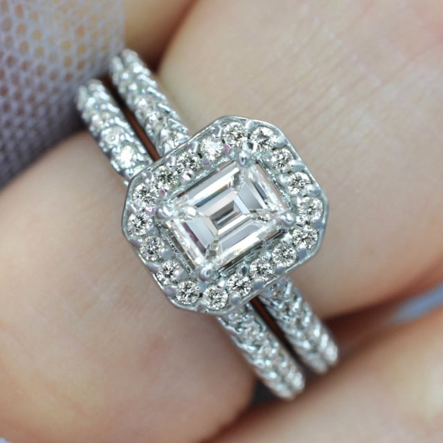 Chic 1.00 CT Diamond Emerald and Round cut Bridal Set in 14 KT White Gold