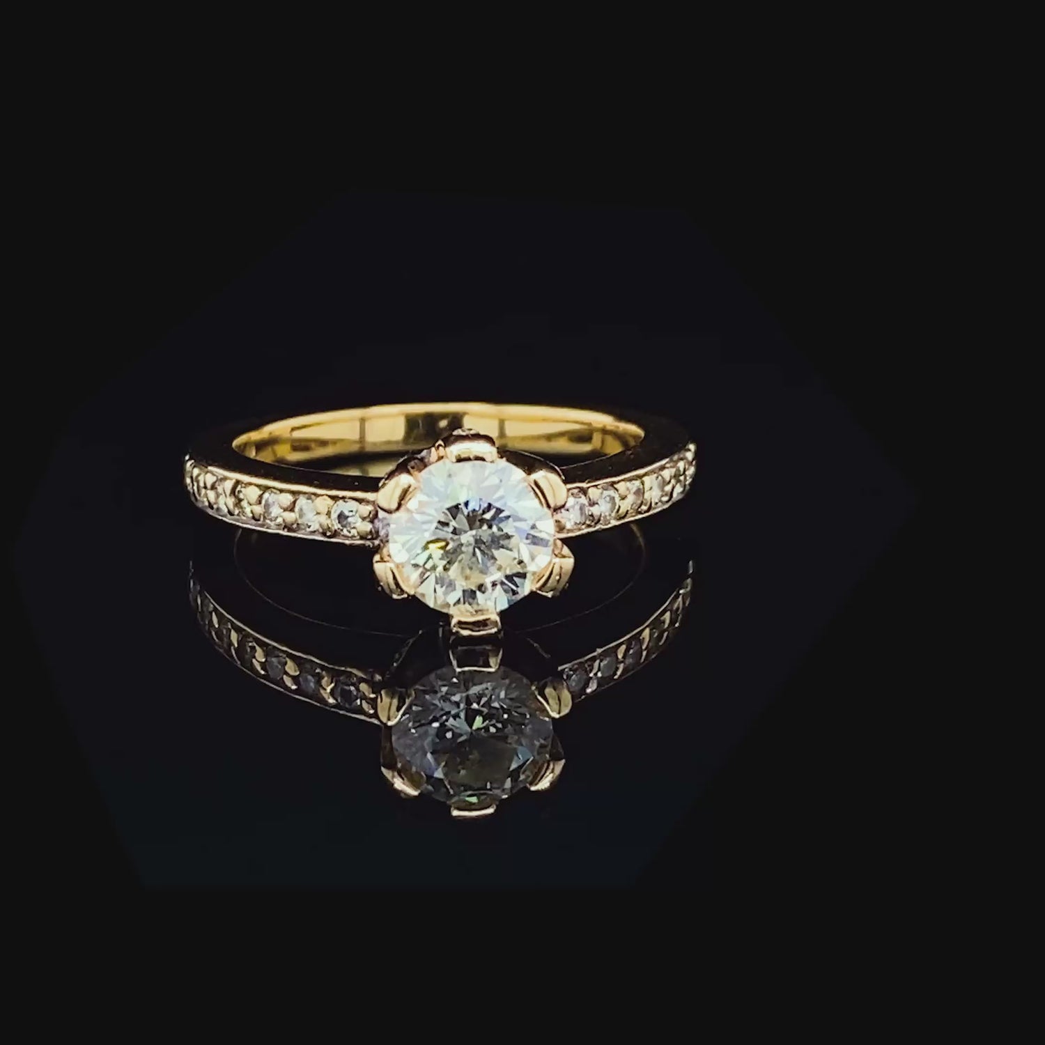 Limited 1.35 CT Round Cut Diamond Engagement Ring in 14KT Yellow Gold