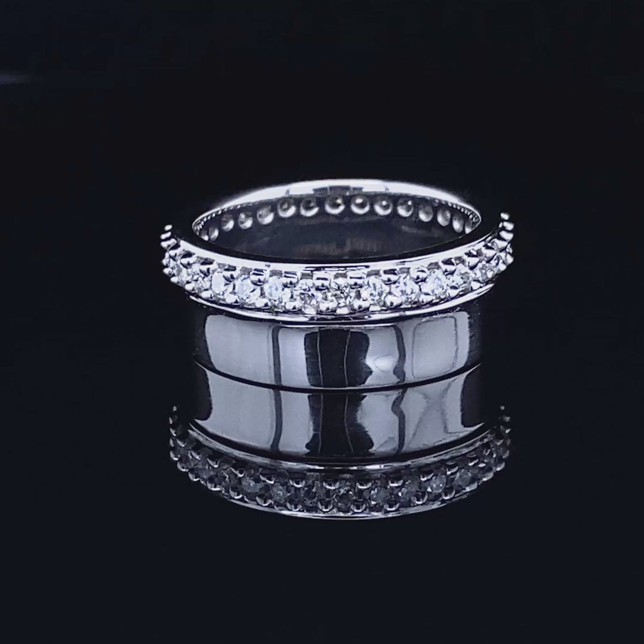 Exclusive 0.75 CT Round Cut Diamond Wedding Ring in Platinum