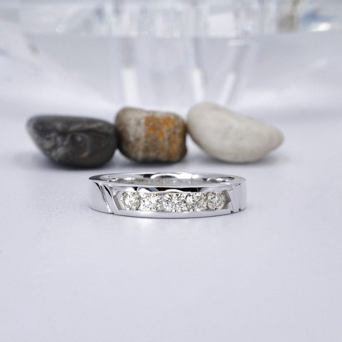 Elegant 0.60 CT Princess Cut Diamond Mens Wedding Ring in 14KT White Gold PSRI1321 - Primestyle.com