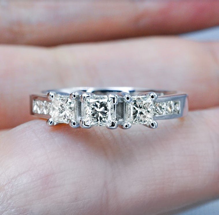 Elegant 1.20 CT Princess Cut Diamond Engagement Ring in 14 KT White Gold - Primestyle.com
