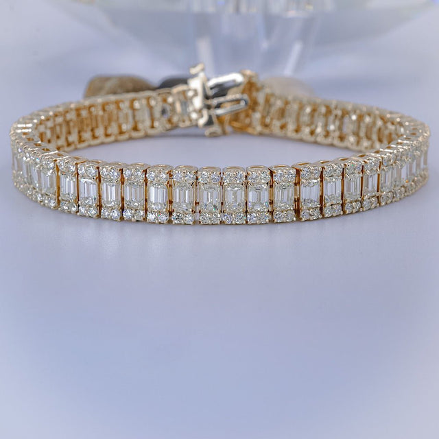 Extraordinary 14.00CT Emerald and Round Cut Diamond Tennis Bracelet in 14KT Yellow Gold