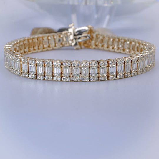 Extraordinary 14.00CT Emerald and Round Cut Diamond Tennis Bracelet in 14KT Yellow Gold