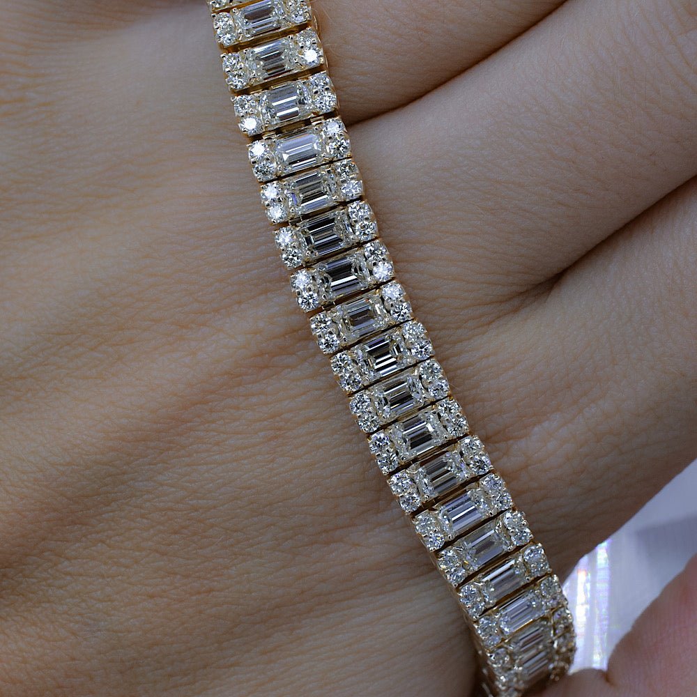 Extraordinary 14.00CT Emerald and Round Cut Diamond Tennis Bracelet in 14KT Yellow Gold - Primestyle.com