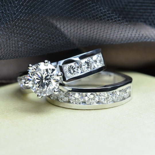 Modern 4.10 CT Round Cut Diamond Bridal Set in 14 KT White Gold